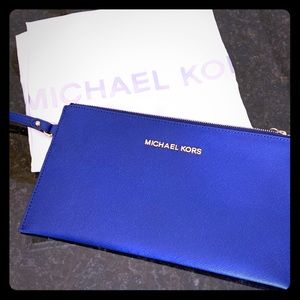 Michael Kors large wristlet
